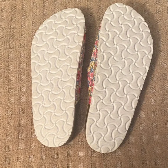 UNIONBAY Floral Double-Buckle Slide Sandals - Blue, Red, Yellow - Picture 2 of 4